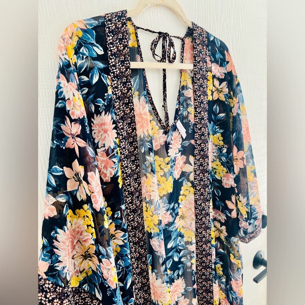 Exhilaration, Target Brand, floral kimono cover up.